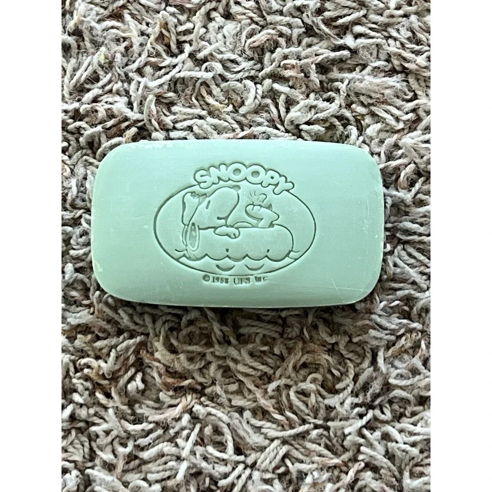 Snoopy & Friends Vintage Children's Bath‎ Soap Bar; 10 Peanuts Dixie Cups 1990s